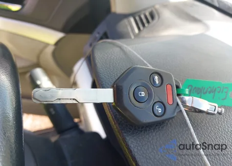 2012 Subaru Outback 2.5I Premium z USA, uszkodzony, nr VIN 4S4BRCGC8C3244400